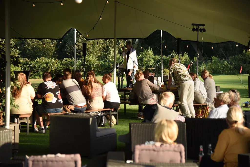 Event in Star Tent with Guests Golf Lounge Hamburg