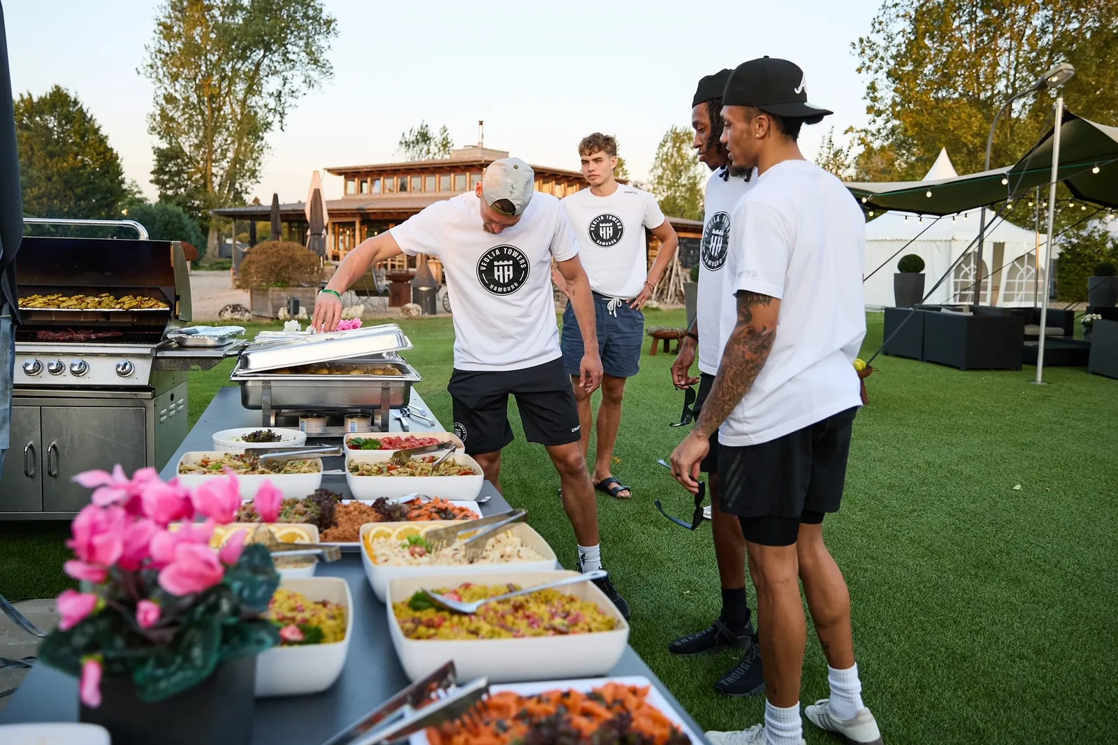 Hamburg Towers event at Golf Lounge with BBQ buffet