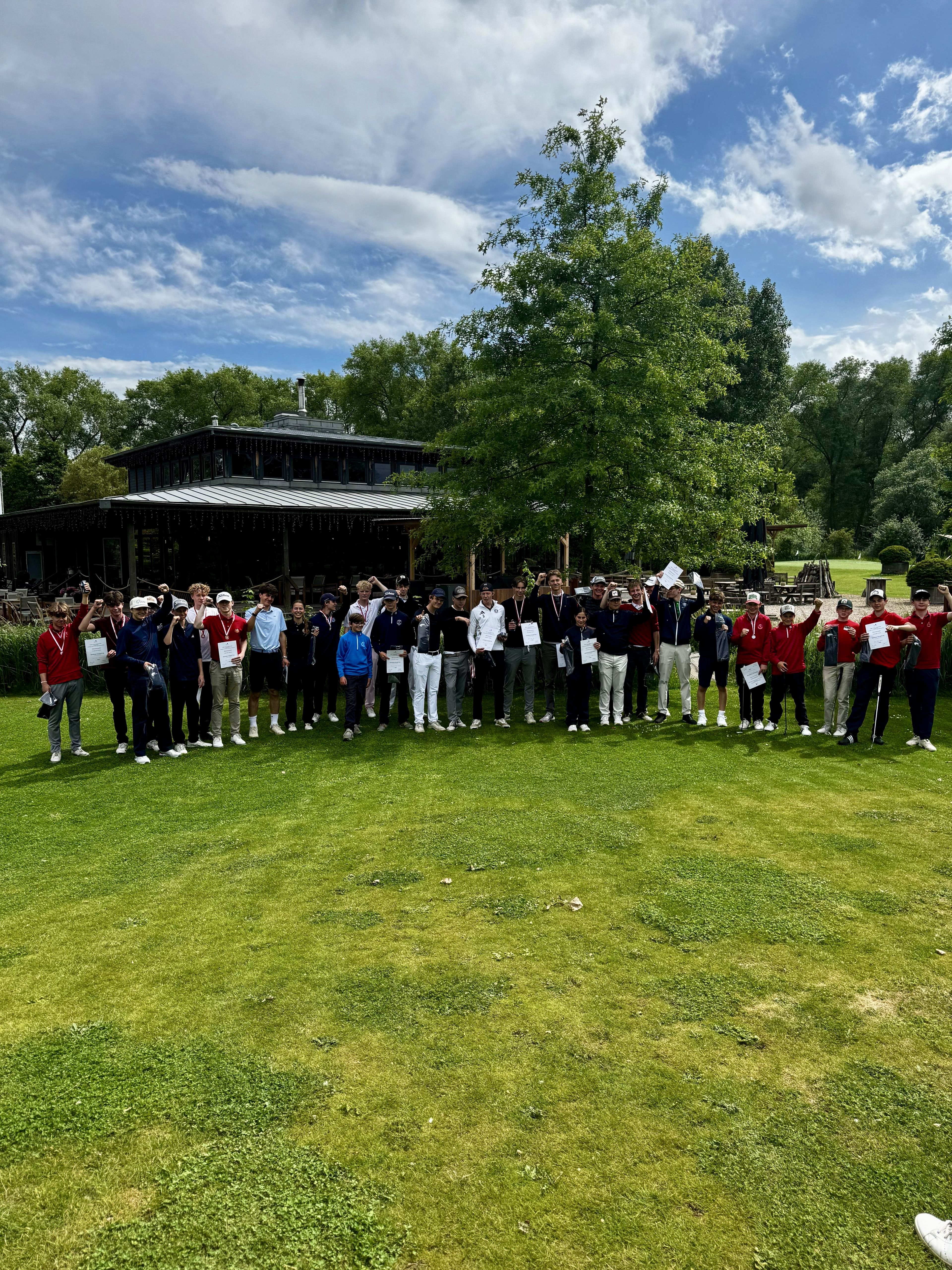 Schulgolf-Cup 2026 at Golf Lounge – image 2